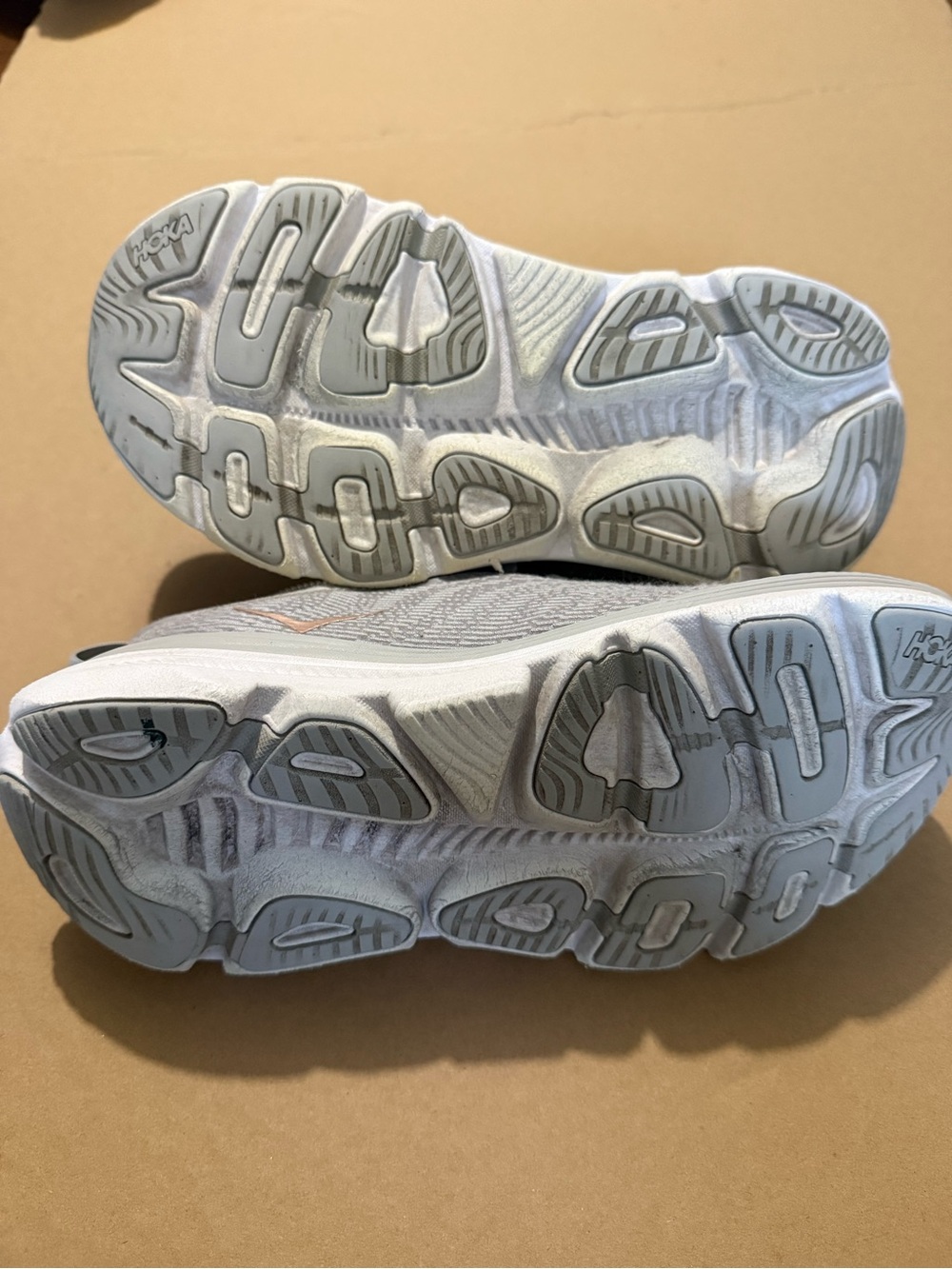 Hoka Gaviota 5 Women's Light Gray Running Shoes with Rose Logo size 9B - Picture 4 of 6